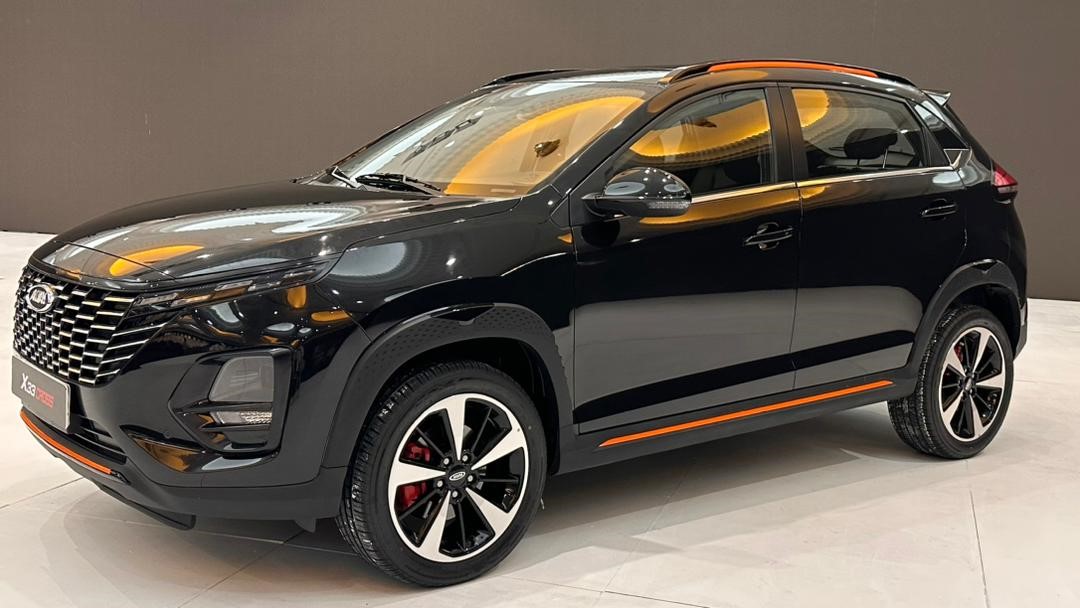 رونمایی رسمی از ام وی ام X33 کراس 1