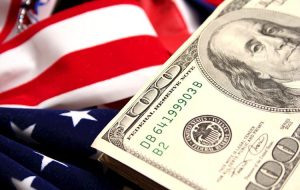 شاخص دلار آمریکا پس از کاهش به پایین ترین سطح 15 ماهه تحت تاثیر تورم ملایم ایالات متحده، اندکی بهبود یافت.