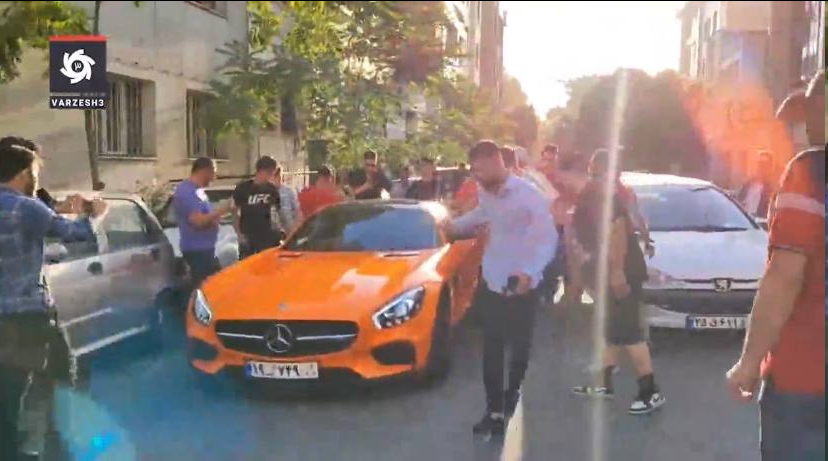 عکس| کنعانی با مرسدس بنز خاص در پرسپولیس!