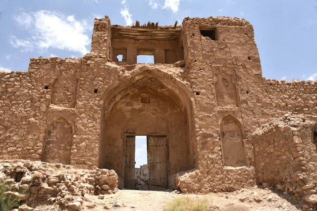 کاروانسرای چنارراهدار در سراشیبی حذف