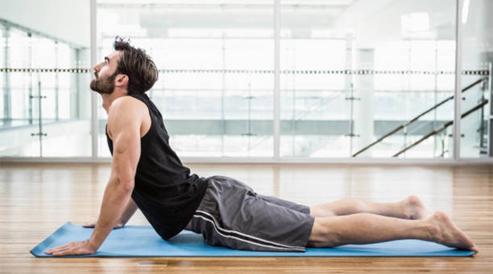 حرکت کبرا در یوگا برای تقویت ریه