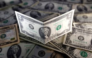 Dollar shrugs off Fitch’s U.S. credit rating downgrade By Reuters