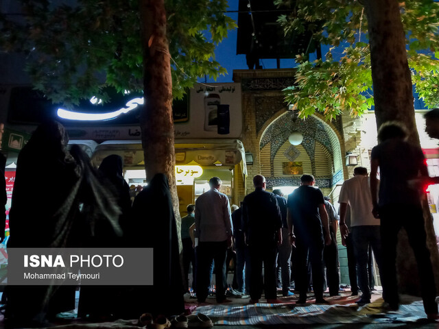 مسجد کازرونی هنوز برجاست / اما من از شب می‌ترسم! 