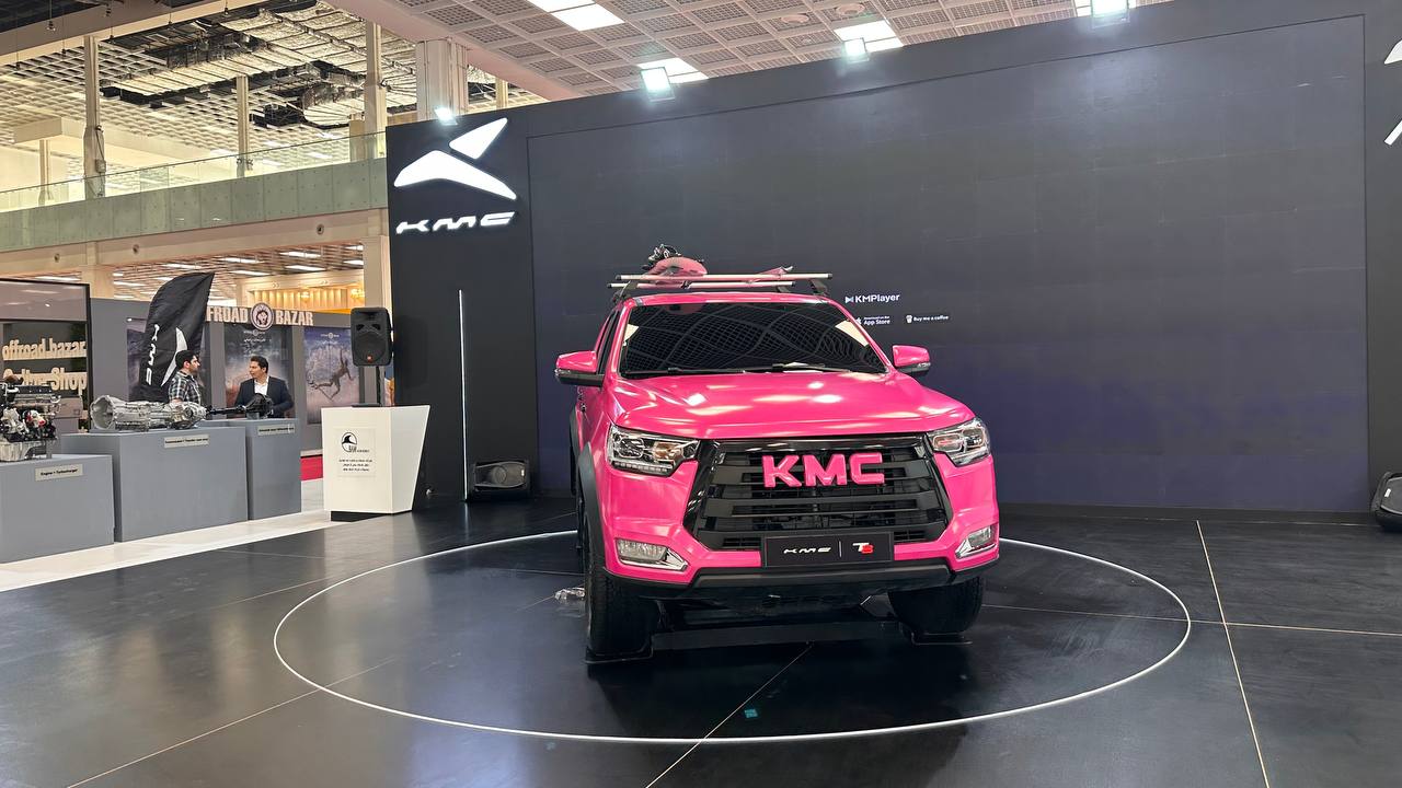 حضور کرمان موتور با پیکاپ T۸ در نمایشگاه آفرود تهران