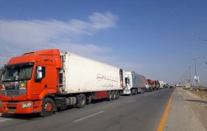 تردد کامیون‌های تجاری در مرز مهران ممنوع است