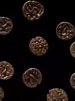 کشف سکه‌های ۲هزارساله با فلزیاب