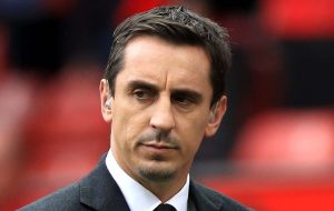 انتقاد اسطوره قرمزها از خط هافبک تیم انتقاد اسطوره قرمزها از خط هافبک تیم