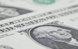 Dollar retreats slightly, Powell’s Jackson Hole speech seen key By Investing.com