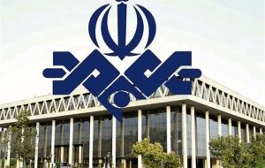 روزنامه جمهوری اسلامی: رسانه ملی بر لبه پرتگاه قرار کرفته/ صداوسیما، یکطرفه،باندی و فحاش است