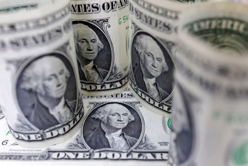 Dollar pauses climb ahead of payrolls test, Aussie firms