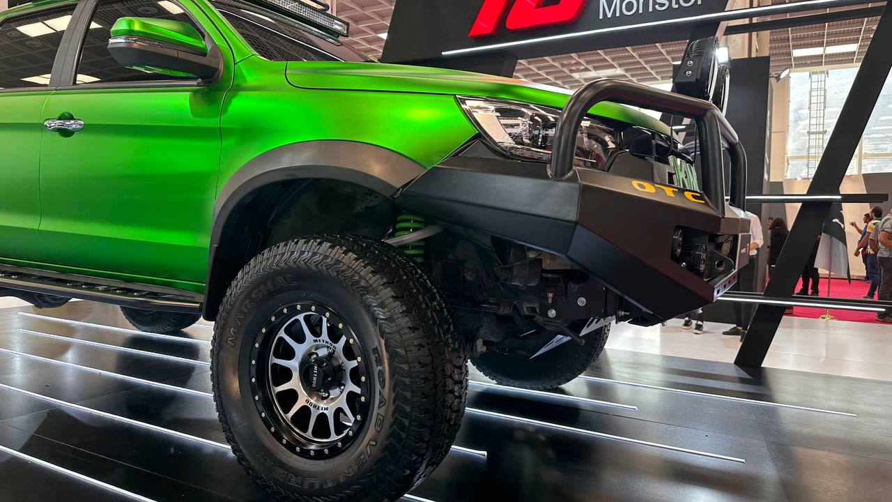 حضور کرمان موتور با پیکاپ T۸ در نمایشگاه آفرود تهران