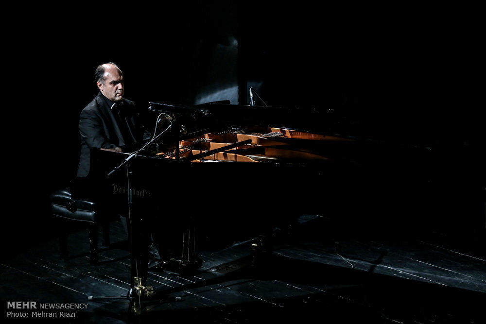 روضه‌های «عاشورا» روی نت‌های «پیانو» / این تک‌نوازی‌ها حرف دارد