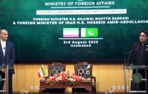 زرداری: روابط ایران و پاکستان در حال توسعه است زرداری: روابط ایران و پاکستان در حال توسعه است