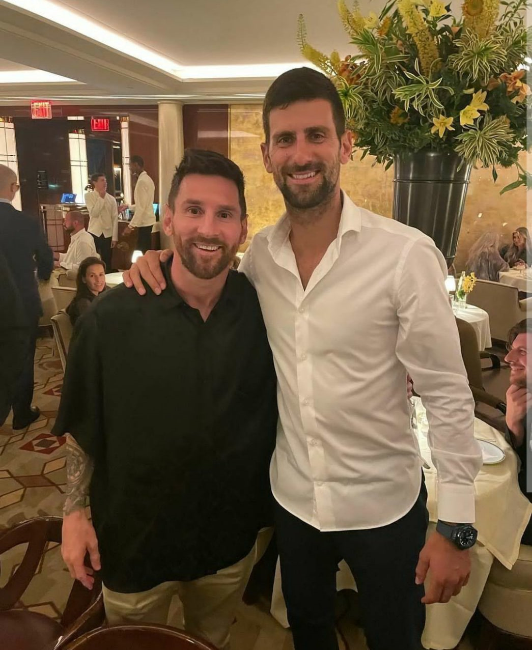 عکس‌| دیدار مسی با اسطوره ورزش جهان