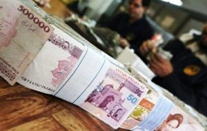  وزیر کار: پرداخت حقوق بالاتر از حداقل مزد منع قانونی ندارد/کارگران با کارفرمای خودشان چانه‌زنی کنند