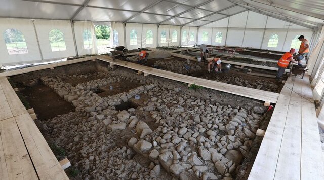 کشف بقایای دیوارهای ۲هزارساله در آلپ + عکس