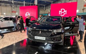 شاسی بلند با ابهت مدرن T77 رونمایی شد 