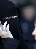 جنجال ممنوعیت پوشش اسلامی در مدارس فرانسه/ هشتگ “عبا” ترند توییتر شد