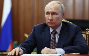 پوتین: روسیه با تقابل جهانی غرب مواجه است/ اف-۱۶ تاثیر چندانی در نبرد ندارد