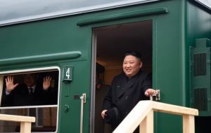 «دژ متحرک»؛ قطار زیتونی و ضدگلوله رهبر کره شمالی «دژ متحرک»؛ قطار زیتونی و ضدگلوله رهبر کره شمالی