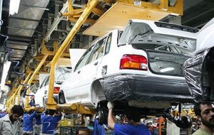 صدرایی: نمی‌توانیم حتی پلتفرم تیبا را عوض کنیم و دائما از خودرو جدید صحبت می‌کنیم/ با مفاهیم خودروسازی دنیا هم شوخی می‌شود