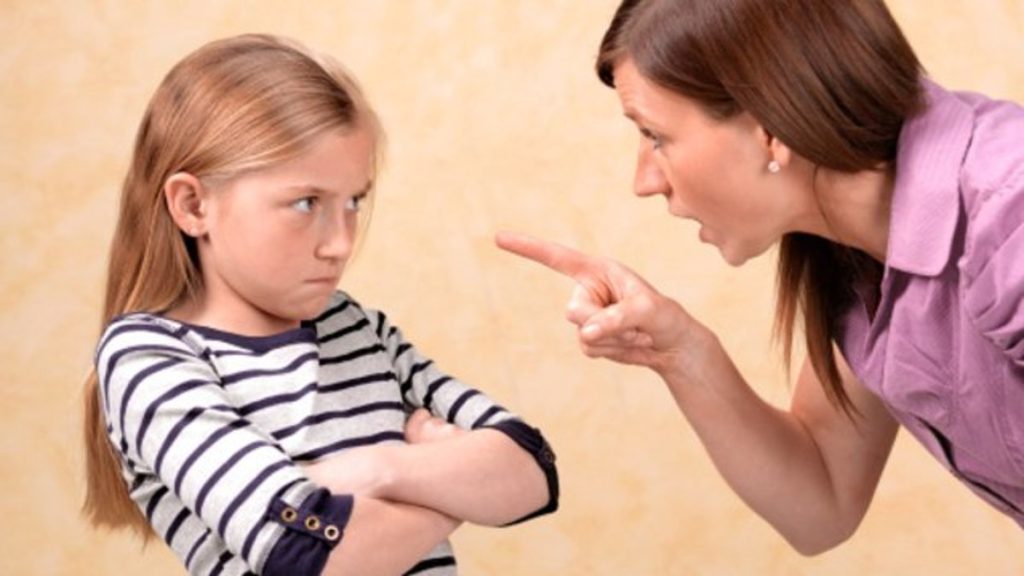 دیگر نبینم که در حال انجام چنین کاری هستی!