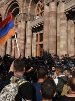 پلیس ارمنستان ده‌ها معترض ضد دولتی را در ایروان بازداشت کرد