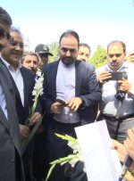 ادای احترام وزیر میراث فرهنگی به شهدای درب‌بهشت جیرفت