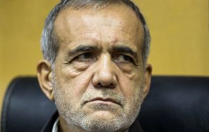 زندگی مردم سخت شده / قیمت مرغ و برنج را به قبل برگردانید، ما هم قبول می کنیم دولت خوب است زندگی مردم سخت شده / قیمت مرغ و برنج را به قبل برگردانید، ما هم قبول می کنیم دولت خوب است