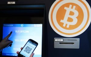 Bitcoin Posts a Fresh Three-Week High as Momentum Builds, Ethereum Underperforms