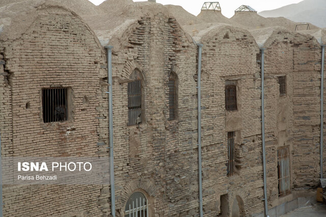 چسب‌های کوچک برای زخم‌های بزرگ/ بازار اراک همچنان بی نصیب از مرمت اساسی