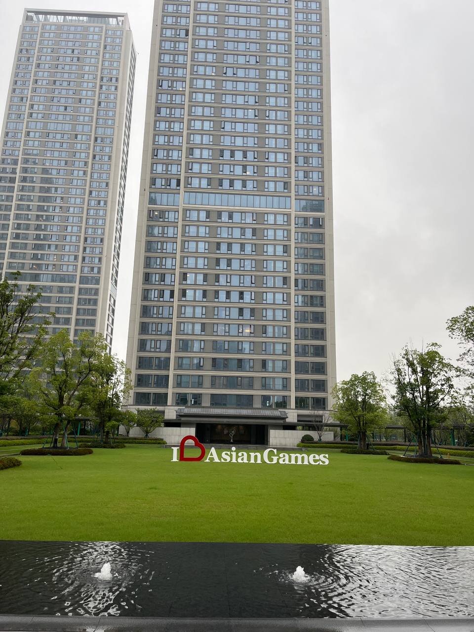 برای‌مان چه آورده‌ای مارکو؟ بهشت را آورده‌ام در لابلای آسمان‌خراش‌ها!