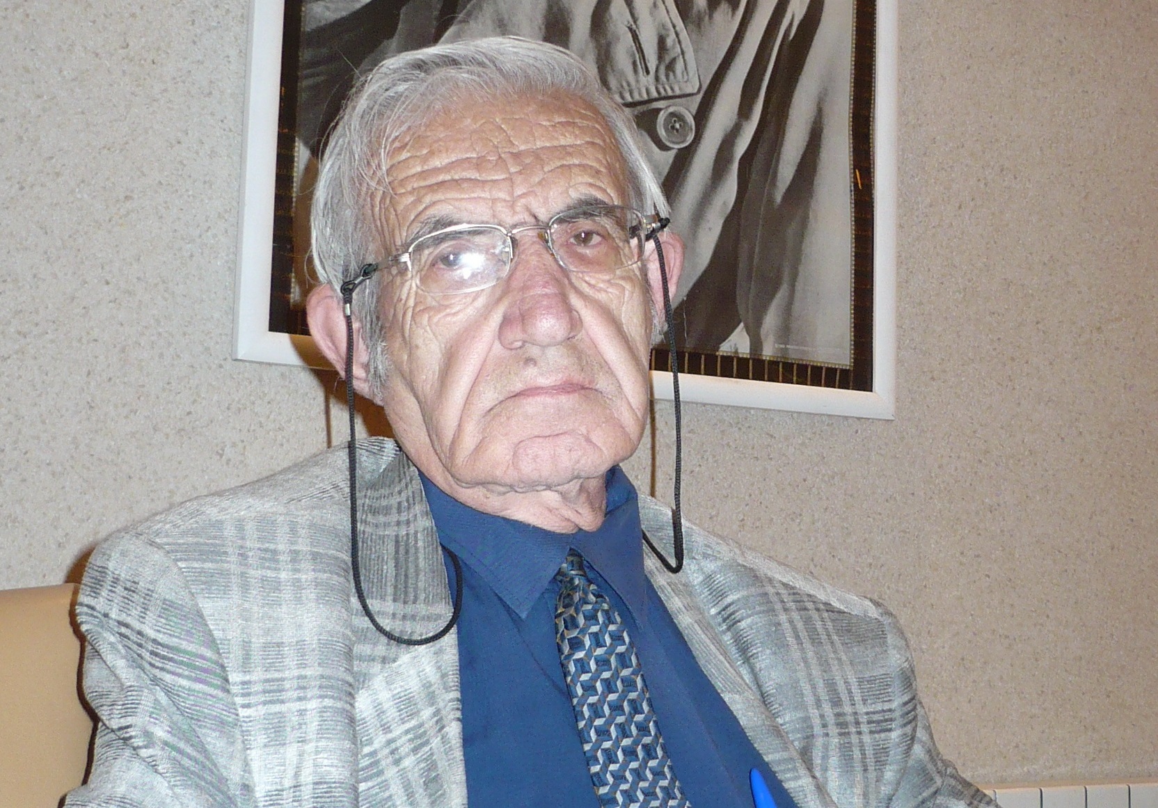 بیوگرافی اردشیر کاظمی