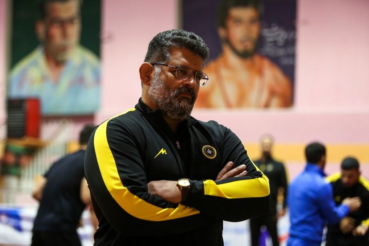 بی‌خیال حسن یزدانی شوید؛ بگذارید کشتی خودش را بگیرد