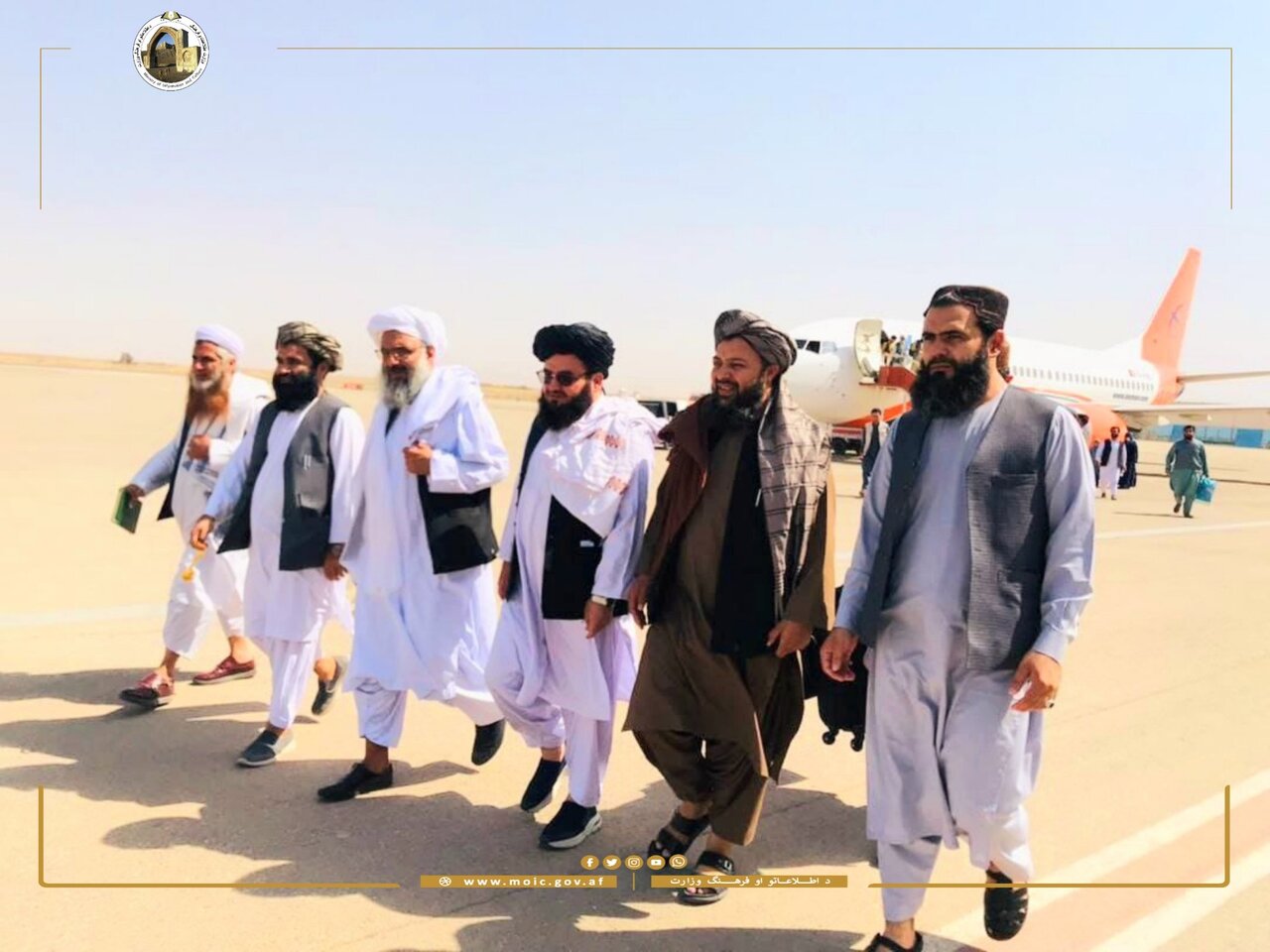 طالبان بالاخره کتانی پوشیدند!/عکس