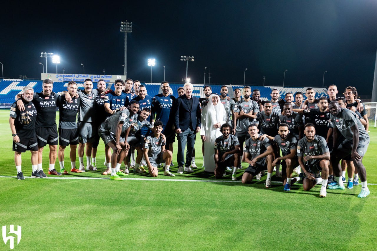 عکس| شماره یک الهلال به اسطوره آلمان رسید