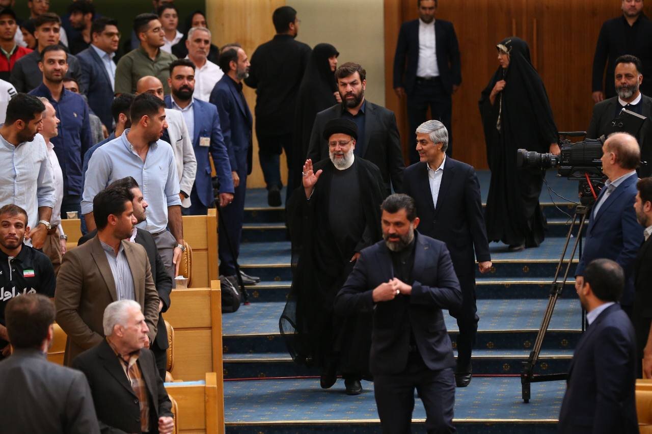 عکس| مراسم تجلیل از مدال‌آوران و قهرمانان ورزشی