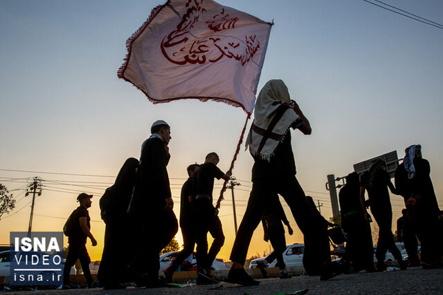 ویدیو/ زائران اربعین به دو راهی «دیوانیه» رسیدند