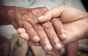 بارزترین نشانه‌های بروز افسردگی در سالمندان / نقش روابط اجتماعی در بهبود علائم