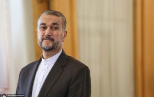 وزیر خارجه: امیدواریم در آینده‌ای نزدیک شاهد یک تحول خوب بین تهران و قاهره باشیم