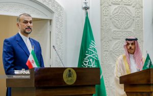 دعوت وزیر خارجه عربستان از امیر عبداللهیان برای تماشای فوتبال تیم های دو کشور در ریاض