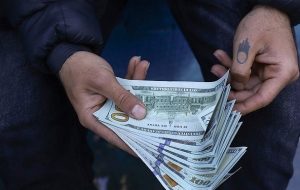 آمریکا مانع انتقال دلار‌های عراق شد-راهبرد معاصر