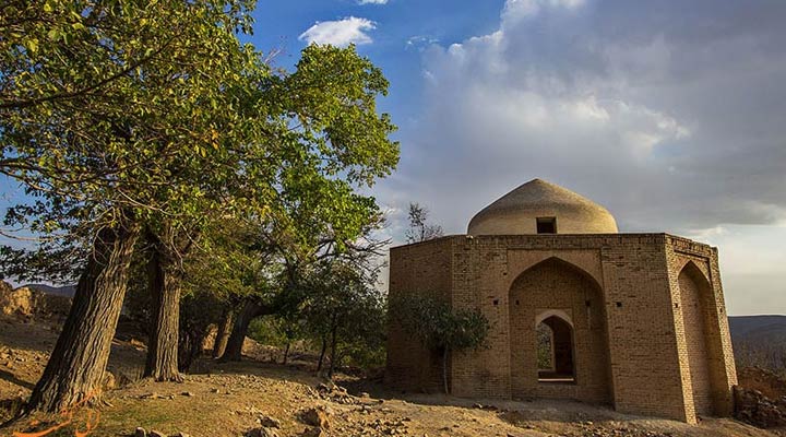 روستای تاریخی انجدان