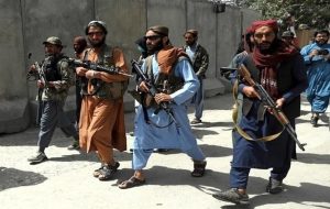 بازداشت یک معلم توسط طالبان به دلیل تدریس دختران!