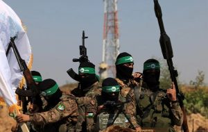 وحشت به جان تل‌آویو افتاد / هراس شدید از نفوذ نیروهای حماس به اسرائیل