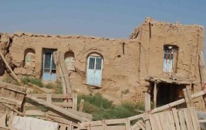 تخریب تدریجی یک روستای قاجاری