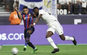 برای خرید بلیت الکلاسیکو عجله کنید! برای خرید بلیت الکلاسیکو عجله کنید!