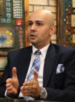 اقتصاد ایران «تخیلی» اداره می‌شود؟ / مولوی: کُری نخوانیم؛ در داشتن تورم دورقمی هم اول هستیم