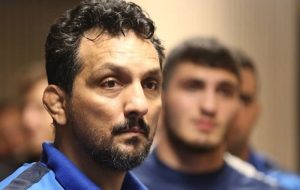 درستکار: مسئولین طوری رفتار کنند که بین کشتی و فوتبال شائبه به وجود نیاید