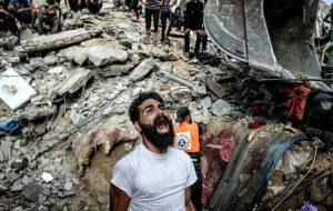 روزنامه شرق: چرا افکار عمومی ایرانیان مانند کشورهای دیگر علیه جنایت غزه برانگیخته نشد؟/ دلایل فاصله گرفتن مردم از تبلیغات رسمی